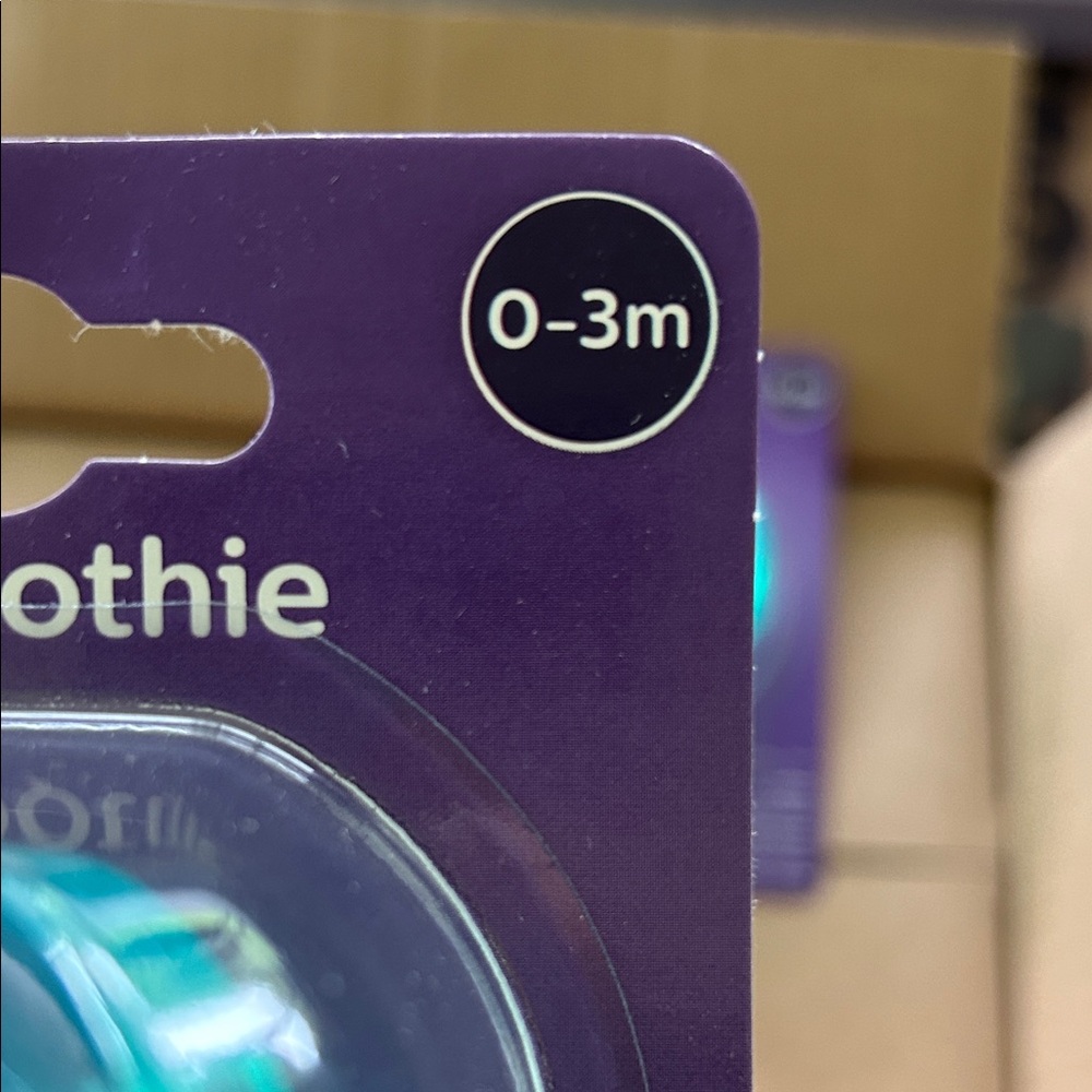 Philips Avent Soothie Pacifier - Green Newborn 0-3m 4 count - Picture 3 of 3